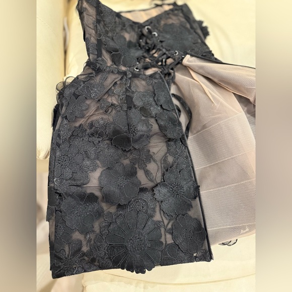 NWOT BRONX AND ABNCO JASMINE MARAYA BLACK MINI DRESS - Picture 16 of 17